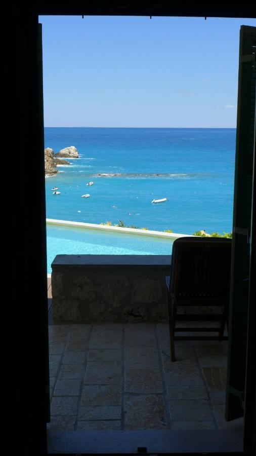 Caltabania Suites Áyios Nikítas Exterior foto